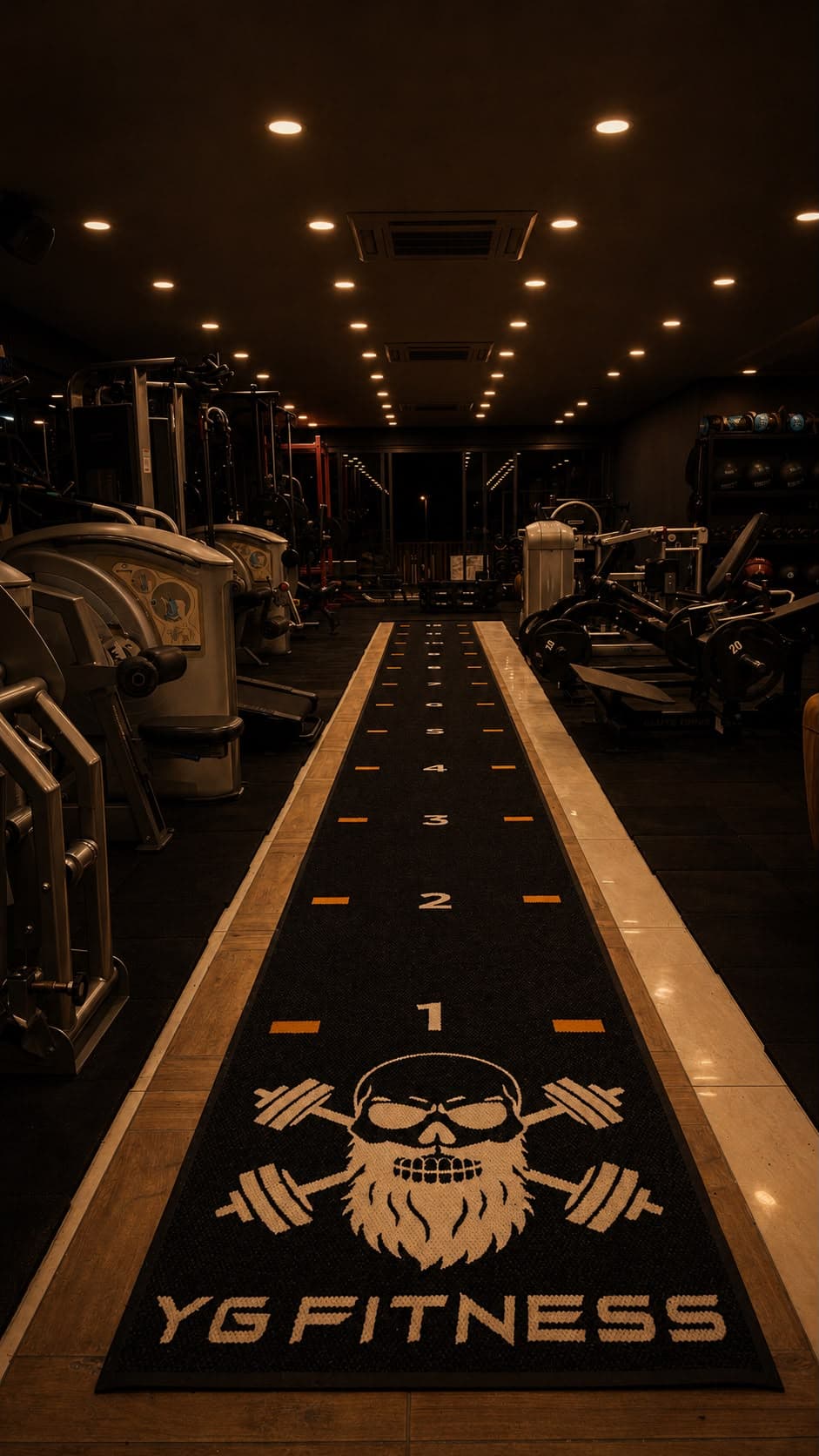 YG Fitness Academy iç mekan koşu pisti